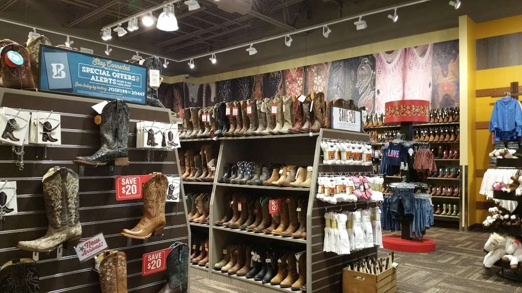 Boot Barn | 640 Centerview Blvd, Kissimmee, FL 34741, USA | Phone: (407) 343-8148