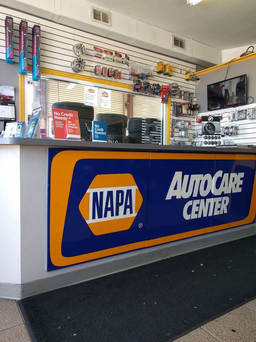 Osceola Speed Tire Shop & Wheels in 516 E Osceola Pkwy, Kissimmee, FL