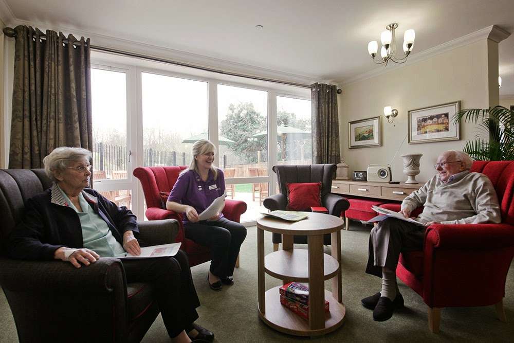 Foxbridge House Care Home | foxbridge house, Sevenoaks Rd, Orpington BR6 7FB, UK | Phone: 01689 768030