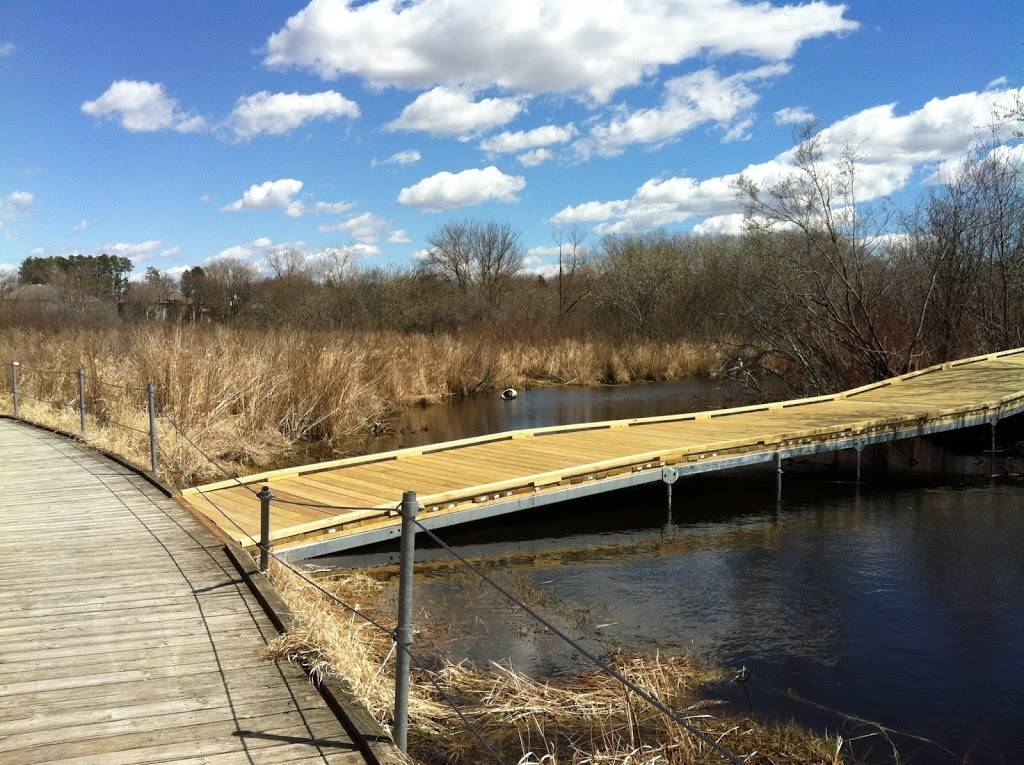 Harriet Alexander Nature Center | 2520 Dale St N, Roseville, MN 55113, USA | Phone: (651) 765-4262