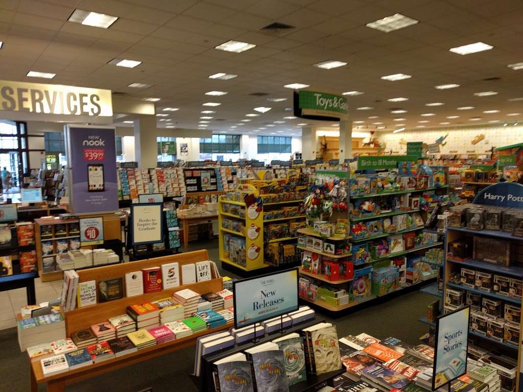 Barnes Noble Book Store The Metroplex 2300 Chemical Rd