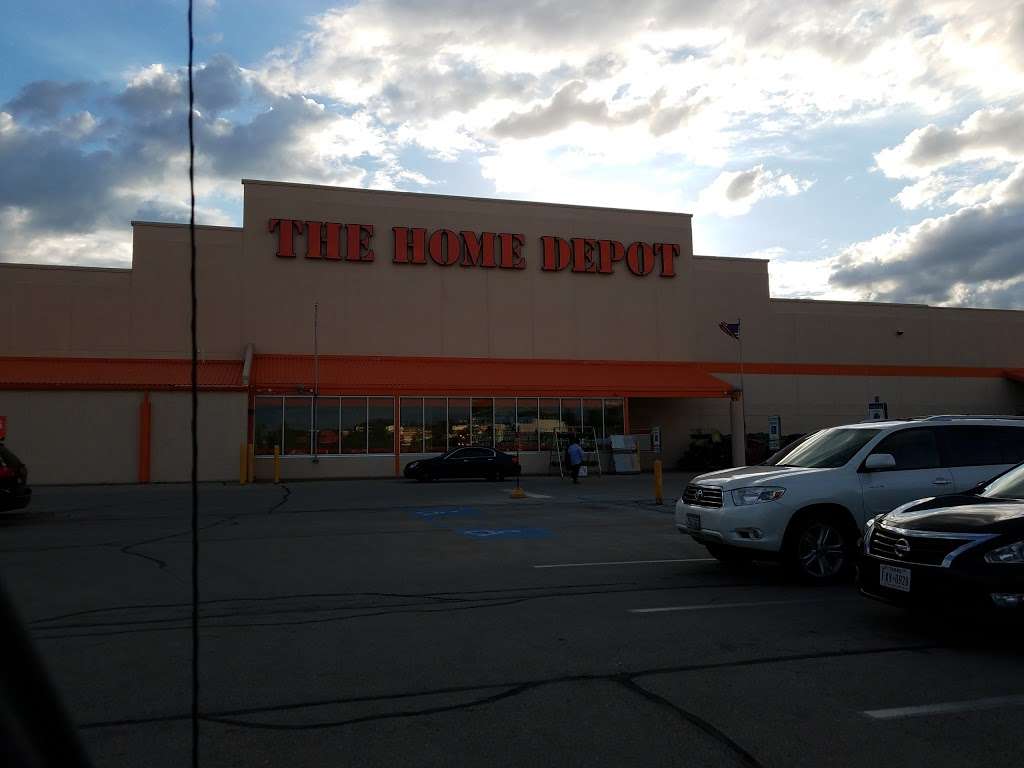 The Home Depot | 6489 S 27th St, Franklin, WI 53132, USA | Phone: (414) 304-1024