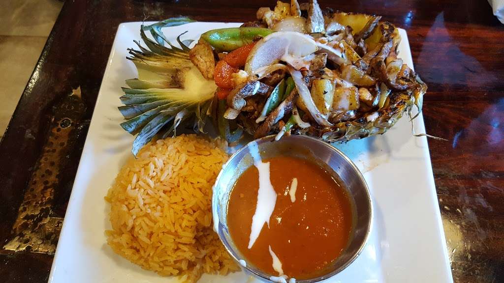 Plaza Azteca | 22201 Three Notch Rd, Lexington Park, MD 20653 | Phone: (301) 866-4093