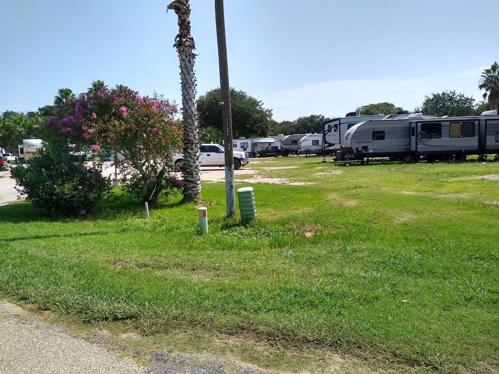 Windswept RV Park | 105 Burch Cir, Freeport, TX 77541, USA | Phone: (979) 233-5137