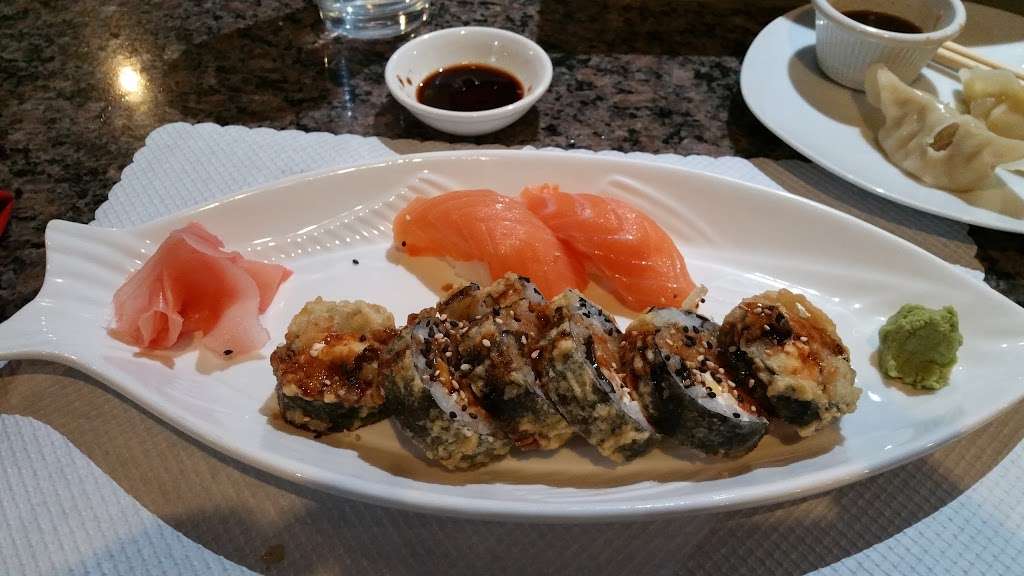 KC Sushi | 7753 NW Prairie View Rd, Kansas City, MO 64151 | Phone: (816) 741-8882