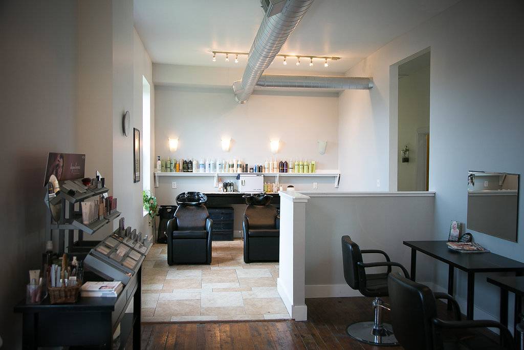 Benefit Salon | 3700 Eastern Ave, Cincinnati, OH 45226, USA | Phone: (513) 533-0111