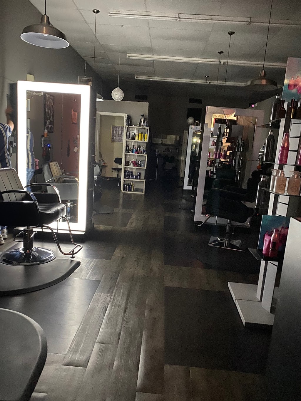 Salon Gil | 2740 Valwood Pkwy # 133, Farmers Branch, TX 75234, USA | Phone: (972) 243-5445