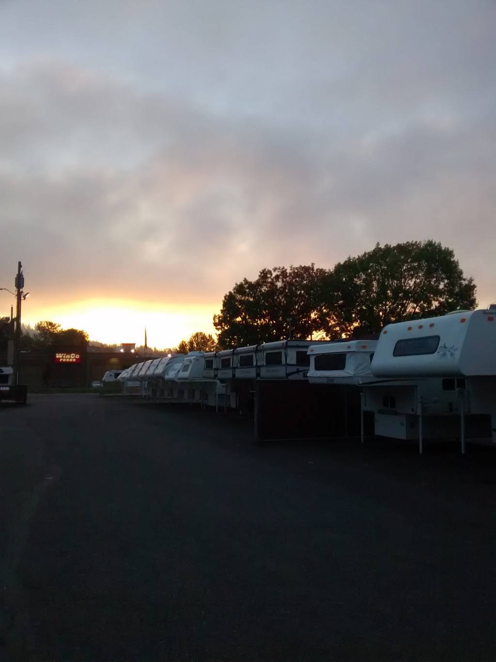 Apache Camping Center | 11021 SE 82nd Ave, Happy Valley, OR 97086, USA | Phone: (503) 659-5166