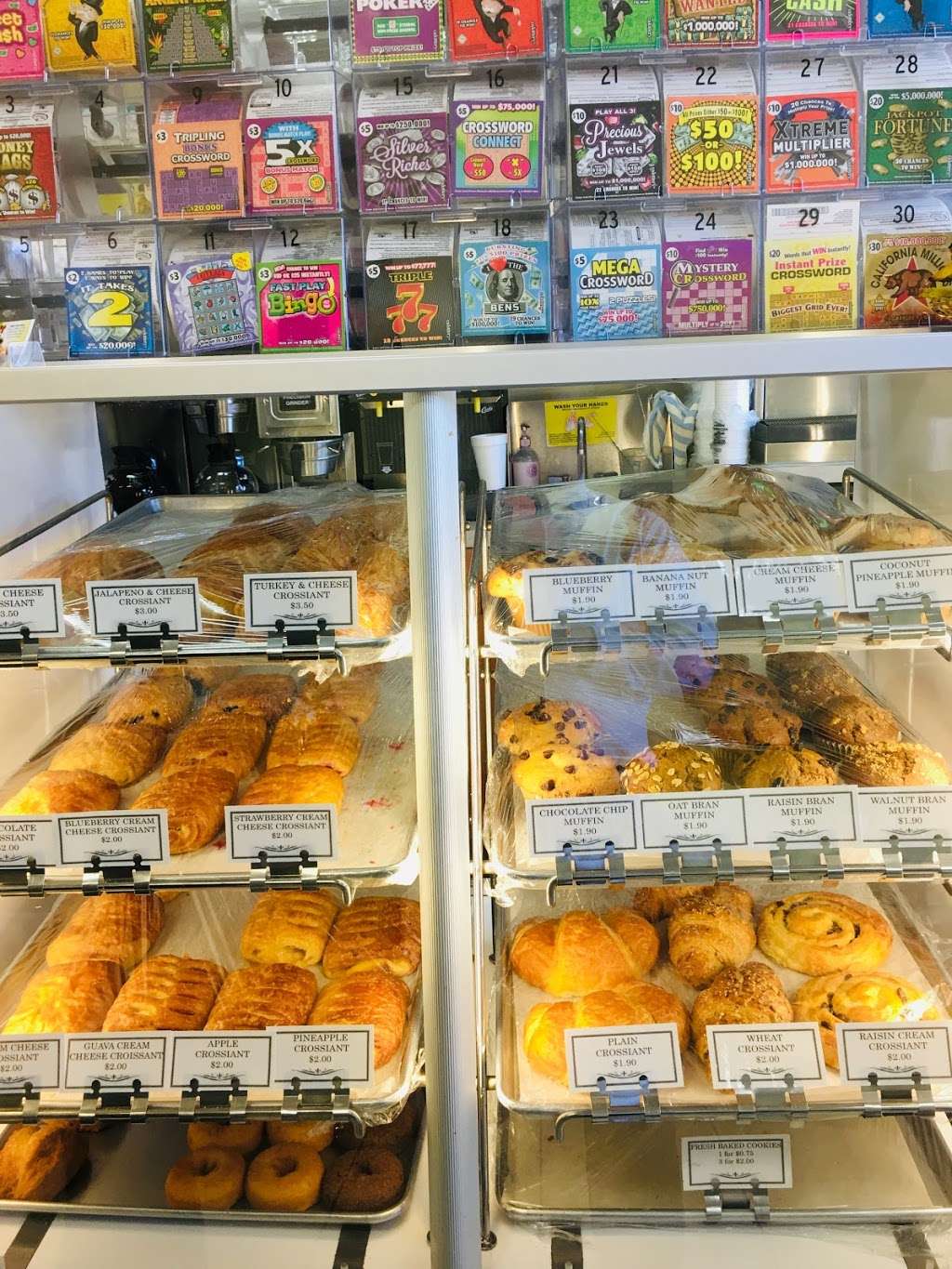 Sunny Donuts | 10807 Beverly Blvd, Whittier, CA 90601, USA | Phone: (562) 695-4492