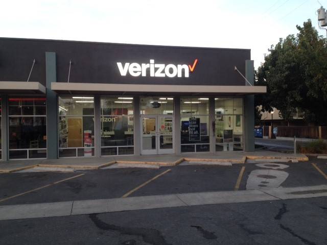 Verizon Authorized Retailer – GoWireless | 1017 Broadway Ave, Boise, ID 83706, USA | Phone: (208) 424-0009