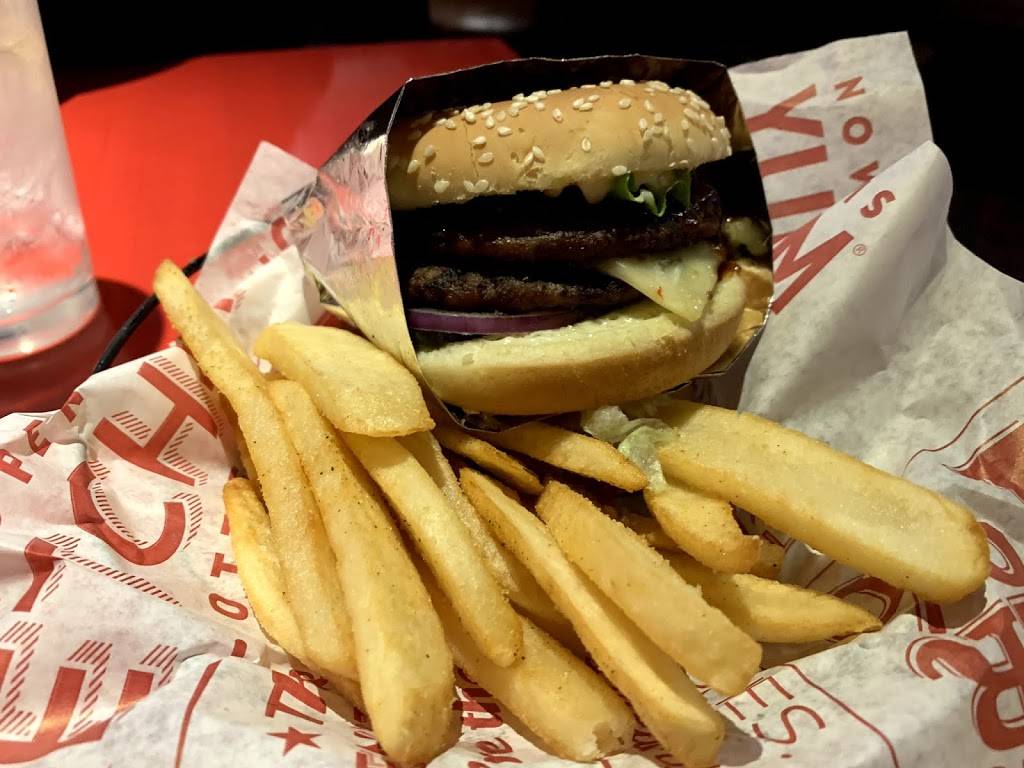 Red Robin Gourmet Burgers and Brews | 11675 S 73rd St, Papillion, NE 68046, USA | Phone: (402) 331-1349