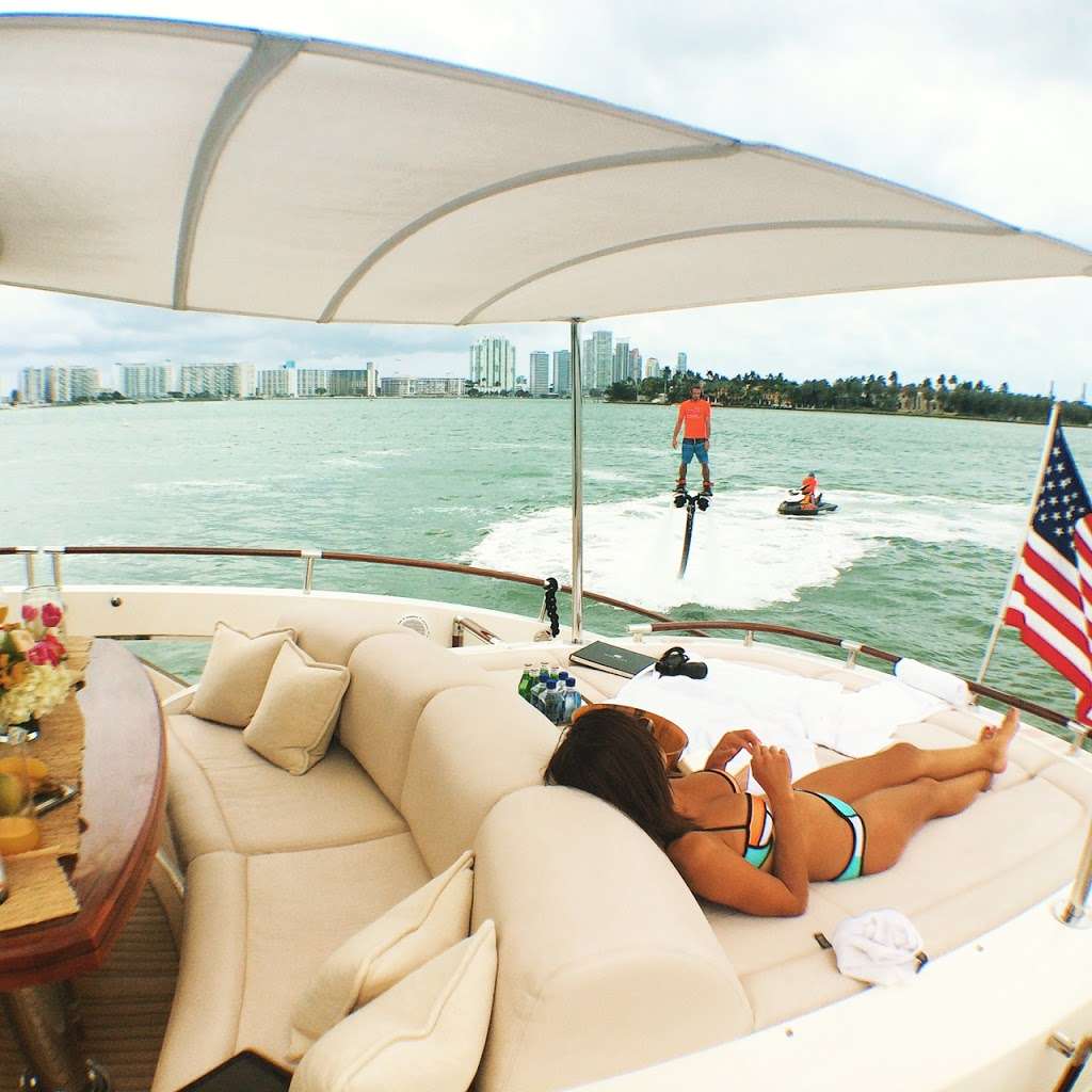 Reel Deal Yachts | 4441 Collins Ave, Miami Beach, FL 33140, USA | Phone: (305) 538-2022