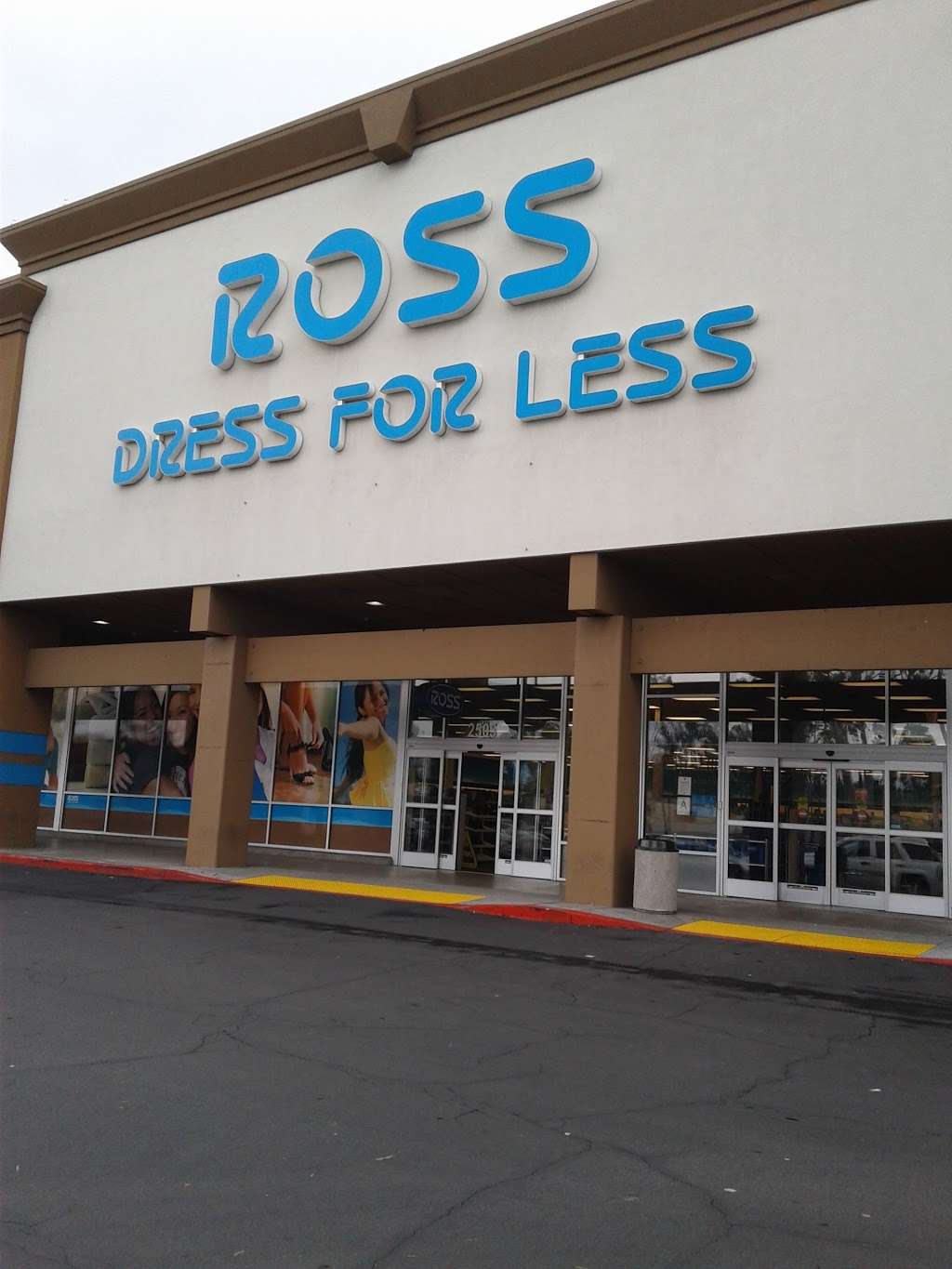 Ross Dress for Less | 2505 Via Campo, Montebello, CA 90640, USA | Phone: (323) 278-9041