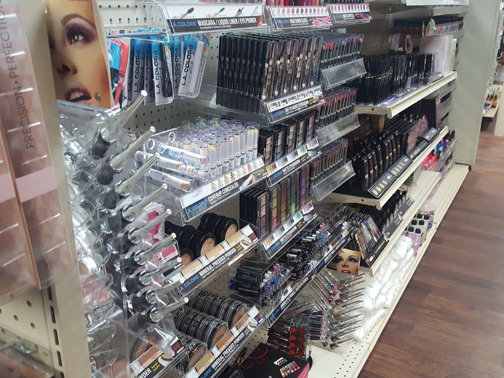 Wigs Beauty Supply | 5145 Chambers Rd Unit D, Denver, CO 80239 | Phone: (303) 574-3088