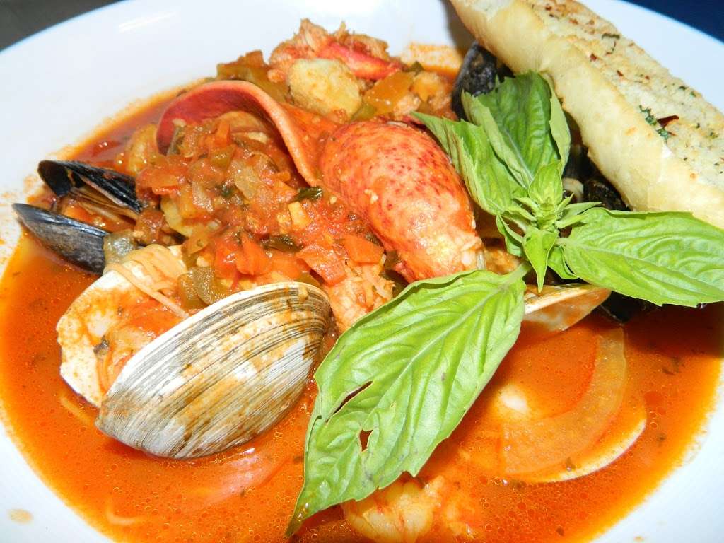 Dive Bar Restaurant | 318 South, US-1, Jupiter, FL 33477, USA | Phone: (561) 747-4767