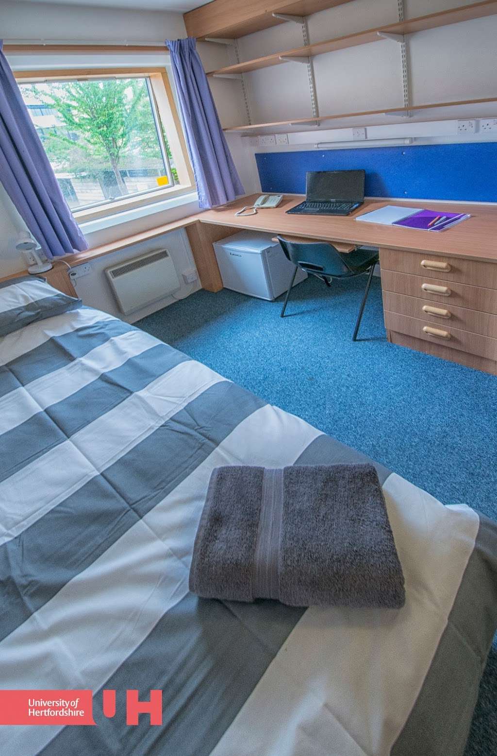 University of Hertfordshire - Accommodation | De Havilland Campus, Mosquito Way, Hatfield AL10 9EU, UK | Phone: 01707 284800