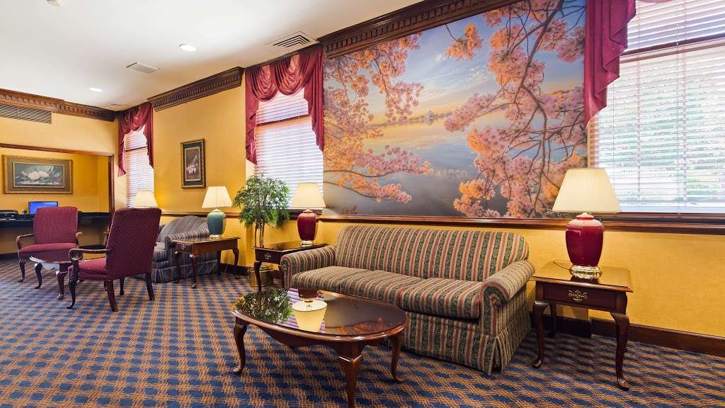 Best Western Falls Church - Arlington Area - CLOSED | 6633 Arlington Blvd, Falls Church, VA 22042 | Phone: (703) 532-9000