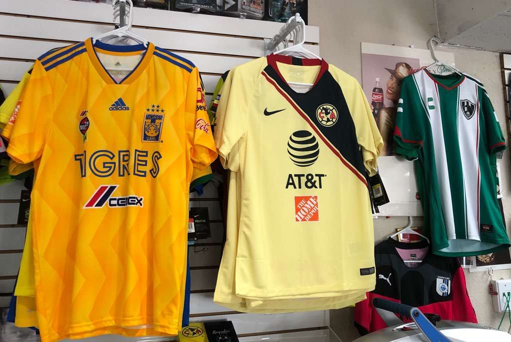 Deportes Rodriguez | 7003 Long Point Rd, Houston, TX 77055, USA | Phone: (713) 316-0213