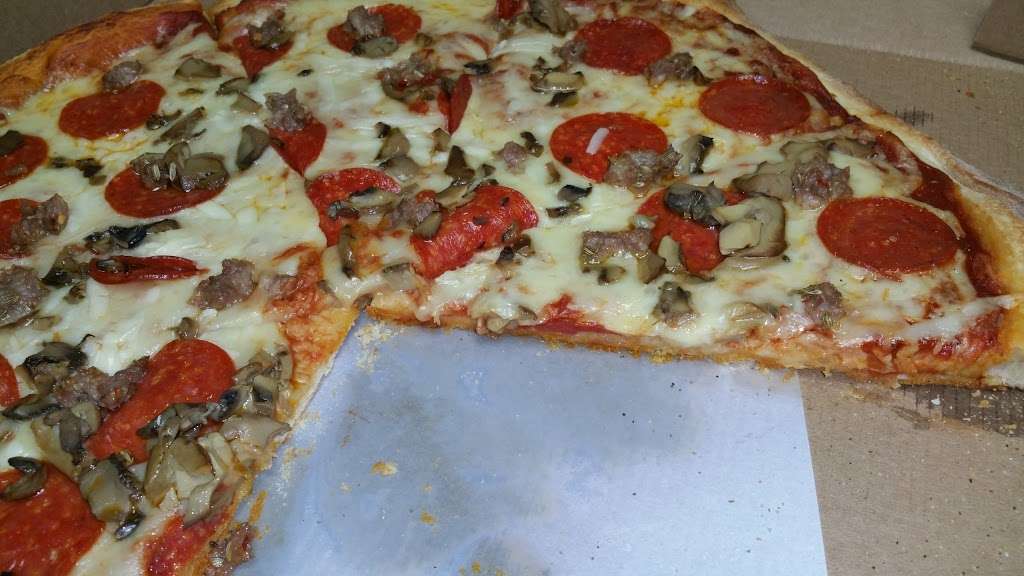 The Pizza Shop | 121 S Main St, Shenandoah, PA 17976, USA | Phone: (570) 462-4232