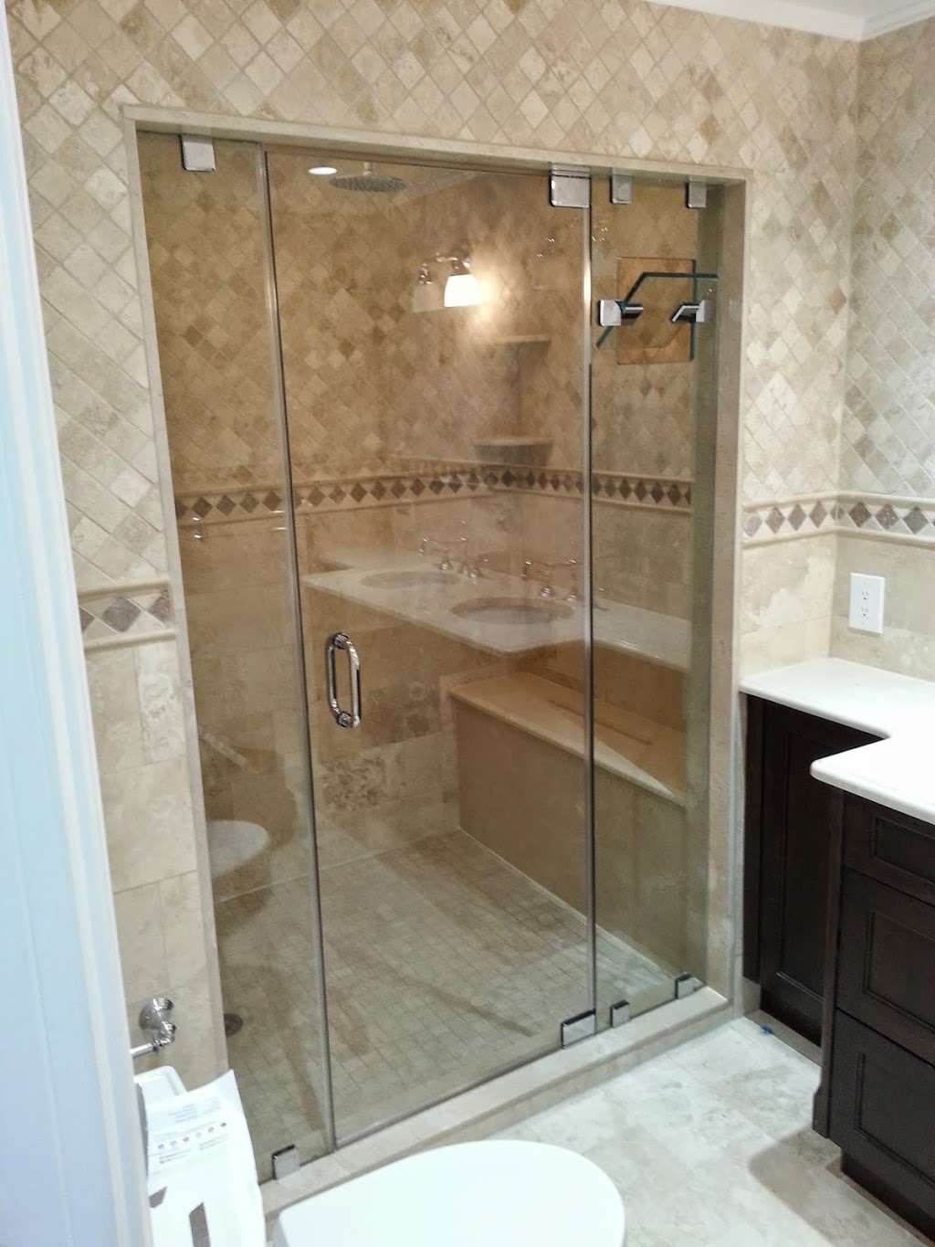 Great Neck Glass & Shower Door Inc | 354 Great Neck Rd, Great Neck, NY 11021 | Phone: (516) 482-3695