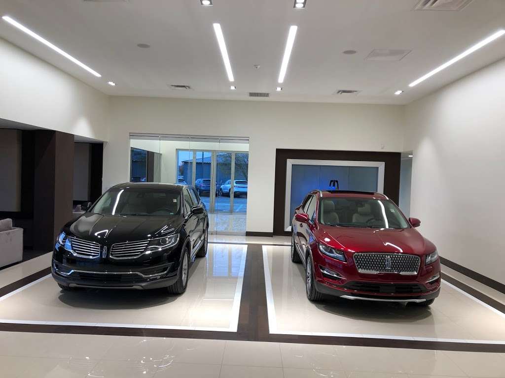 Tom Roush Lincoln | 13927 Trade Center Dr, Fishers, IN 46038, USA | Phone: (317) 399-7474