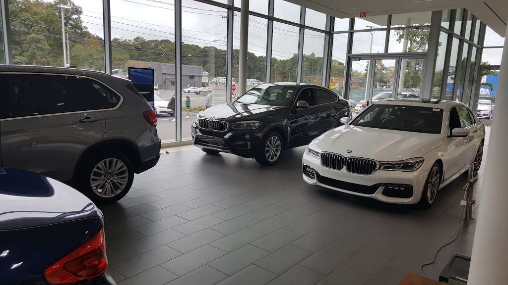 Habberstad BMW | 945 E Jericho Turnpike, Huntington Station, NY 11746 | Phone: (800) 997-9313