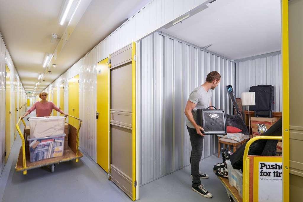 Big Yellow Self Storage Finchley East | 401 High Rd, Finchley, London N2 8HS, UK | Phone: 020 8346 3305