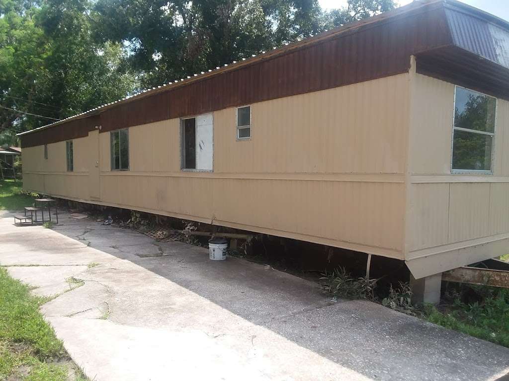 Arizona Mobile Home Park | 428 Arizona Ave, Lakeland, FL 33801, USA | Phone: (813) 704-8278