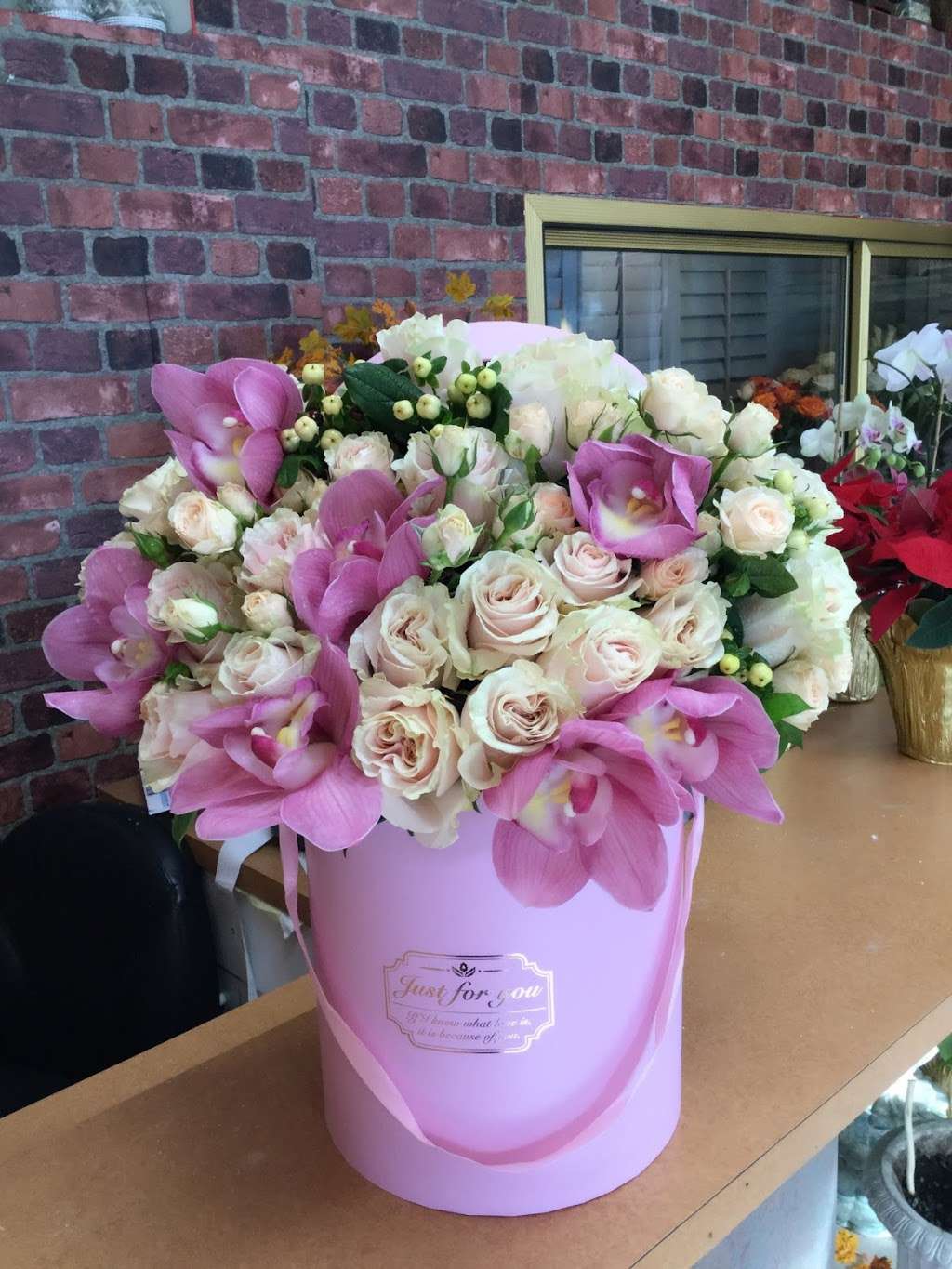 Vivaldi Florist | 536 N Glenoaks Blvd, Burbank, CA 91502, USA | Phone: (818) 955-8686