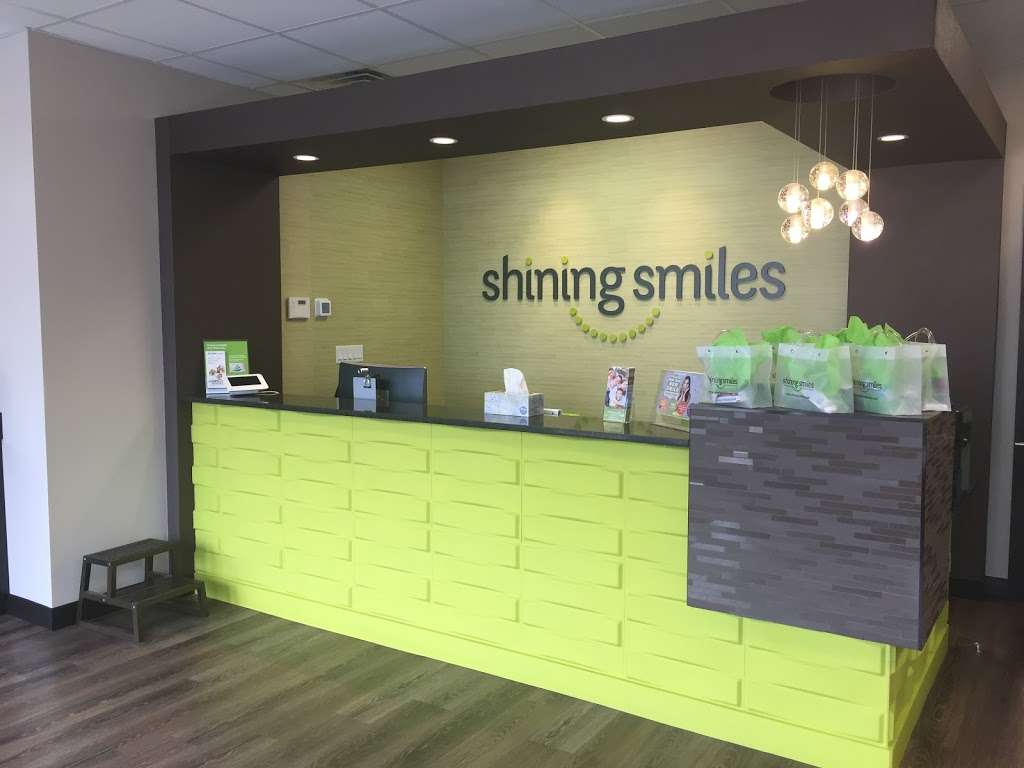 Shining Smiles Dentistry - Riverside | 2720 S Harlem Ave, Riverside, IL 60546, USA | Phone: (708) 321-1023