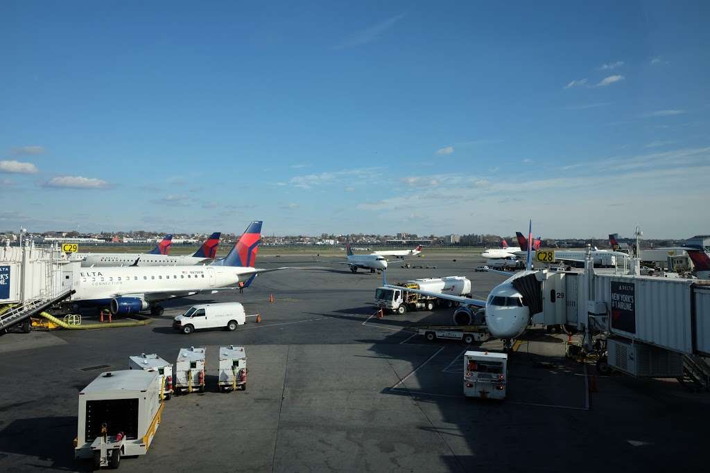 Admirals Club Terminal C LGA | East Elmhurst, NY 11371