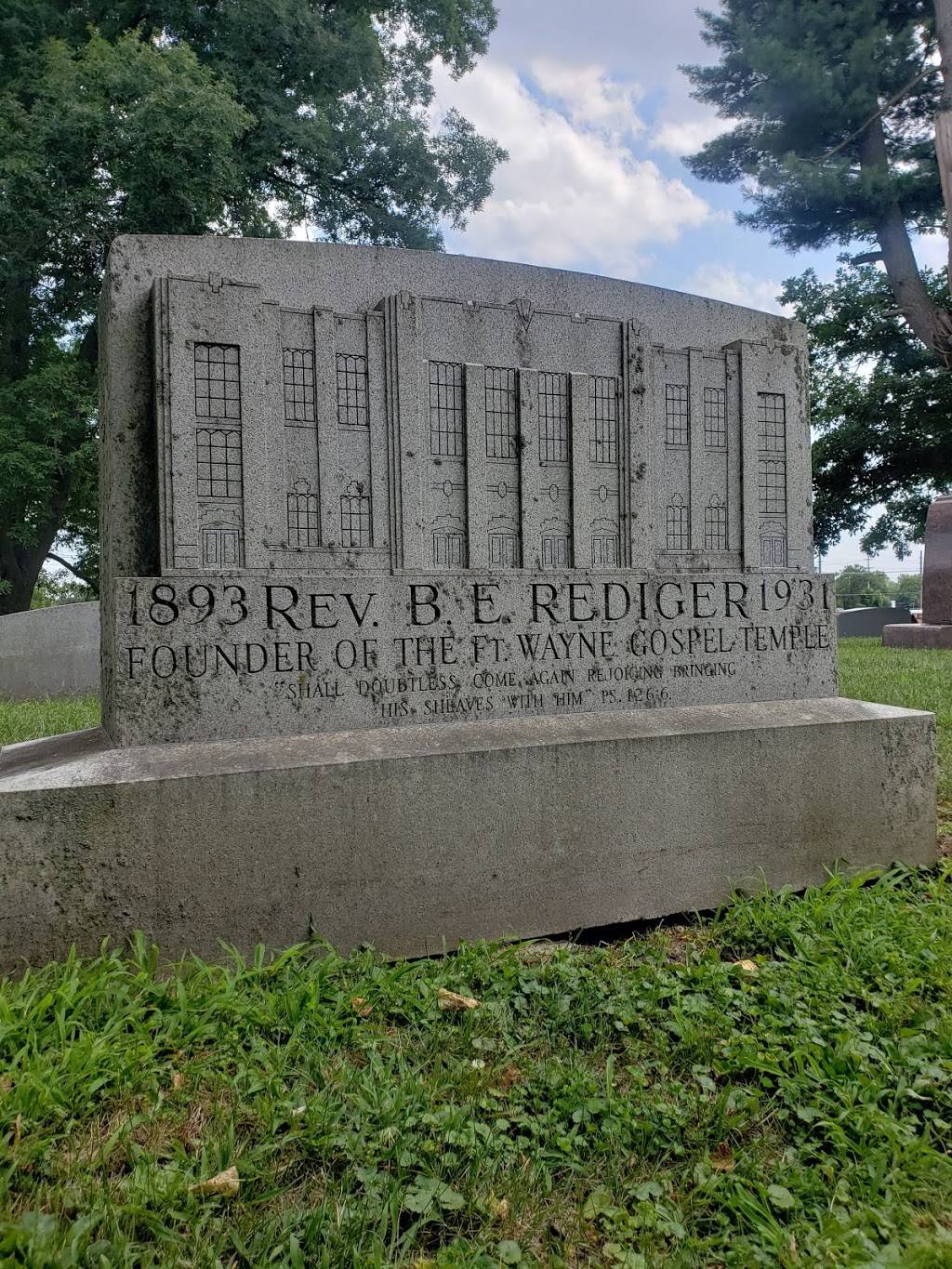 Lindenwood Cemetery | 2324 W Main St, Fort Wayne, IN 46808, USA | Phone: (260) 432-4542