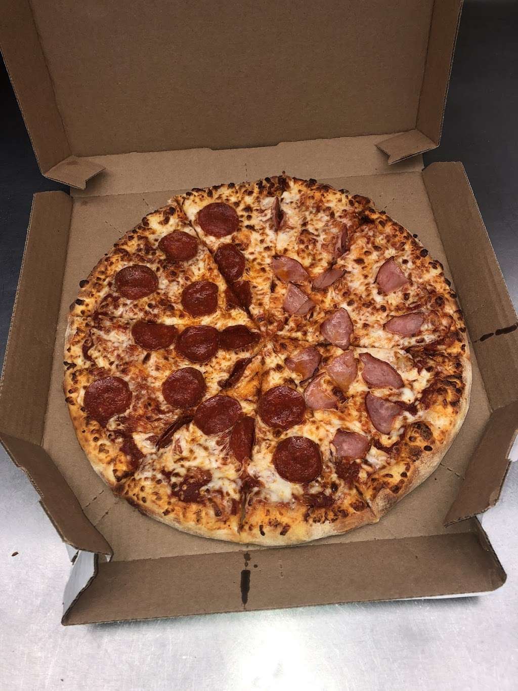 Dominos Pizza | 504 Van Houten Ave, Passaic, NJ 07055 | Phone: (973) 778-4600