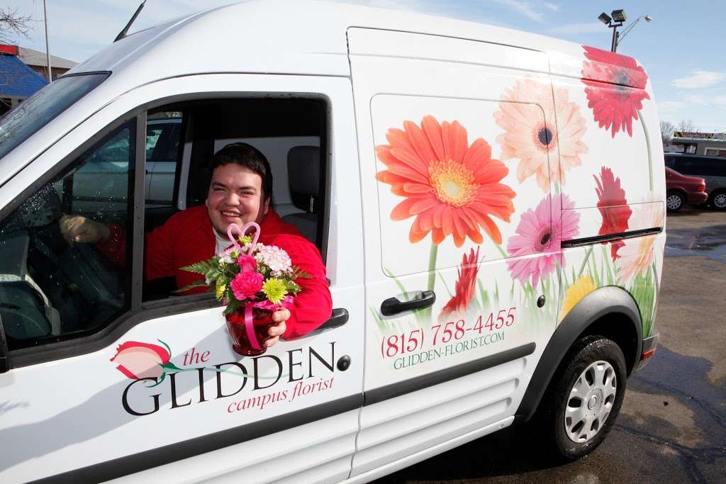 Glidden Campus Florist & Greenhouse | 917 W Lincoln Hwy, DeKalb, IL 60115, USA | Phone: (815) 758-4455