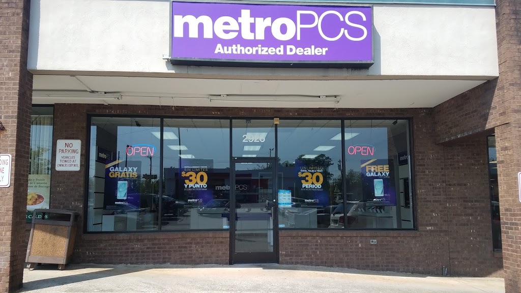 Metro by T-Mobile | 2926 Randleman Rd, Greensboro, NC 27406, USA | Phone: (336) 907-3237