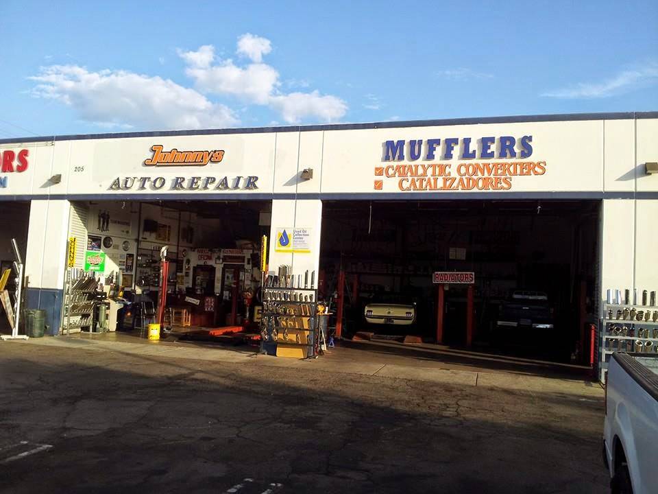 Johnnys Mufflers & Auto Repair | 205 N Fairview St, Santa Ana, CA 92703, USA | Phone: (714) 648-0948