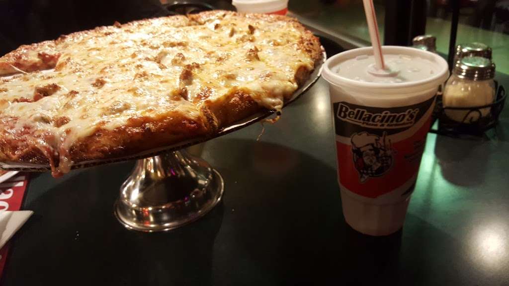 Bellacinos Pizza & Grinders | 100 Gore Rd, Morris, IL 60450, USA | Phone: (815) 941-1110