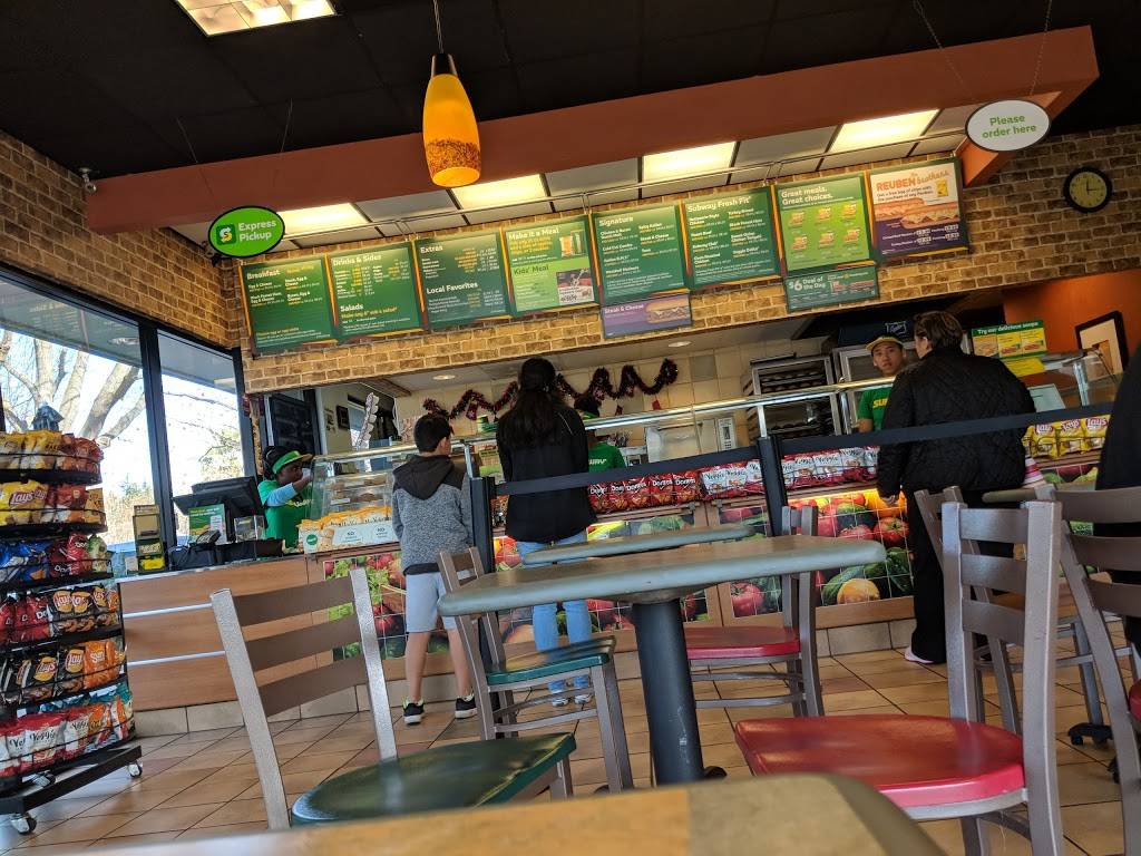 Subway | 7600 Greenhaven Dr Building B Suite 304, Sacramento, CA 95831, USA | Phone: (916) 392-6720