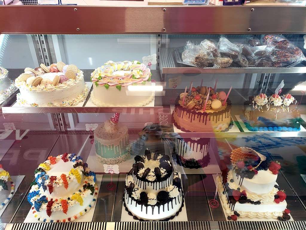 Baskin-Robbins | 1820 N Perris Blvd, Perris, CA 92571, USA | Phone: (951) 943-7744