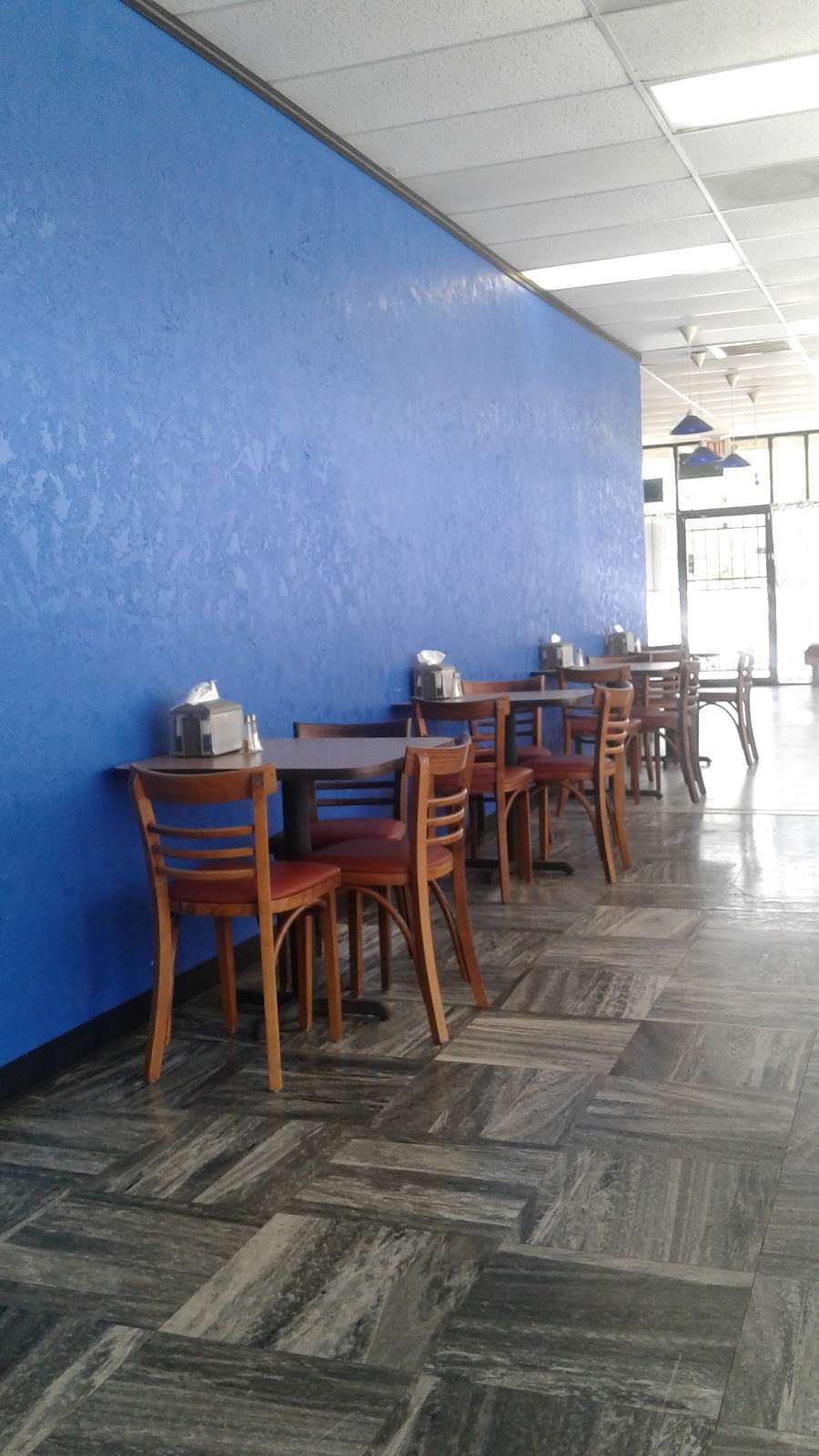 Cafe de vivre african restaurant | 14165 Bissonnet St ste P, Houston, TX 77083, USA | Phone: (832) 665-7757