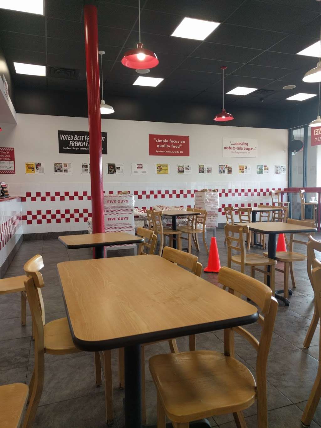 Five Guys | 1645 S Voss Rd, Houston, TX 77057, USA | Phone: (713) 783-5550