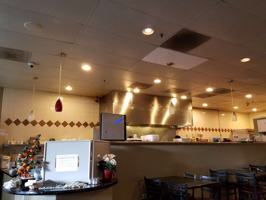 Sia Fusion Eatery | 39263 Cedar Blvd, Newark, CA 94560, USA | Phone: (510) 794-8852