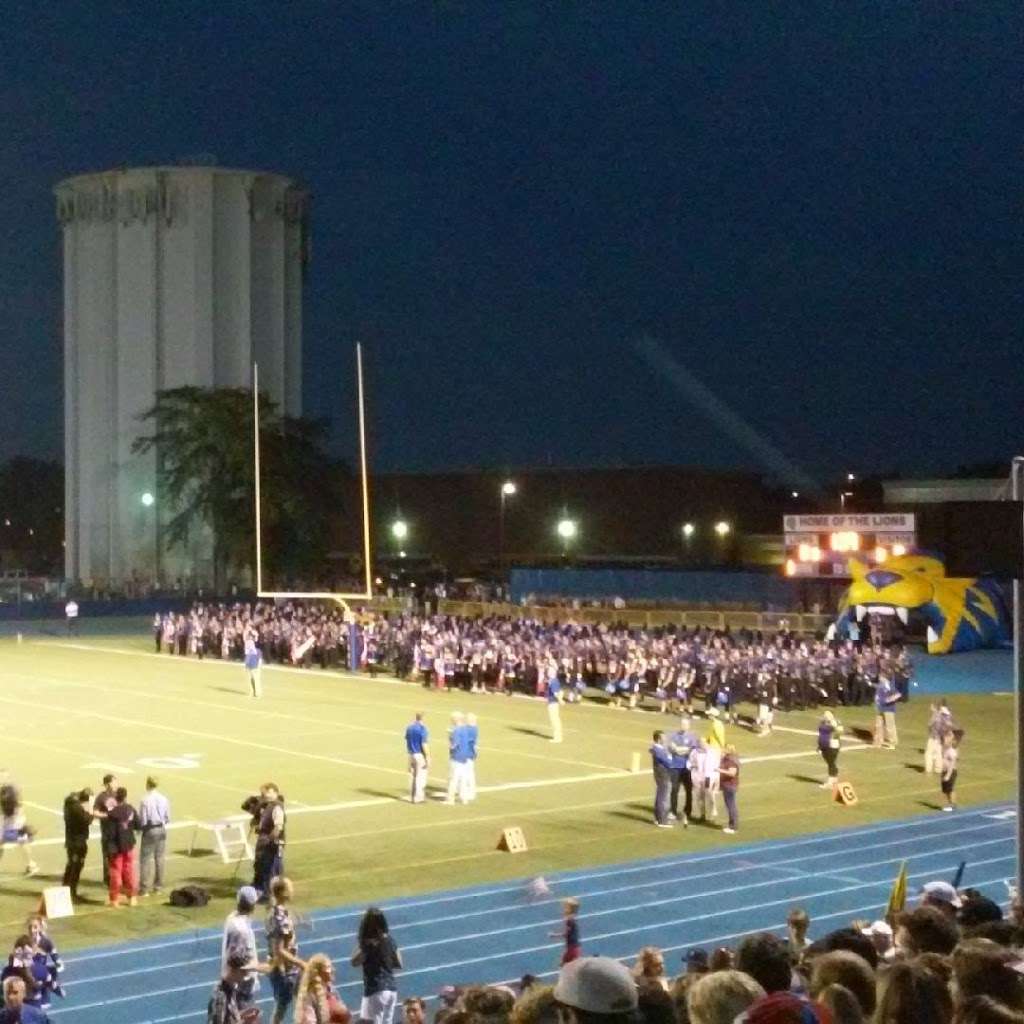 Bennett Field Stadium | Western Springs, IL 60558