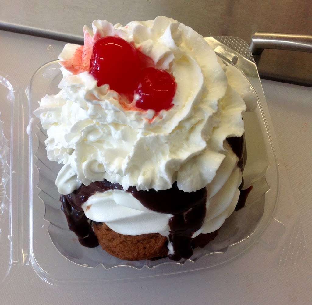 Brodies Ice Cream Bar | 5807 Bensalem Blvd, Bensalem, PA 19020, USA | Phone: (215) 639-9009