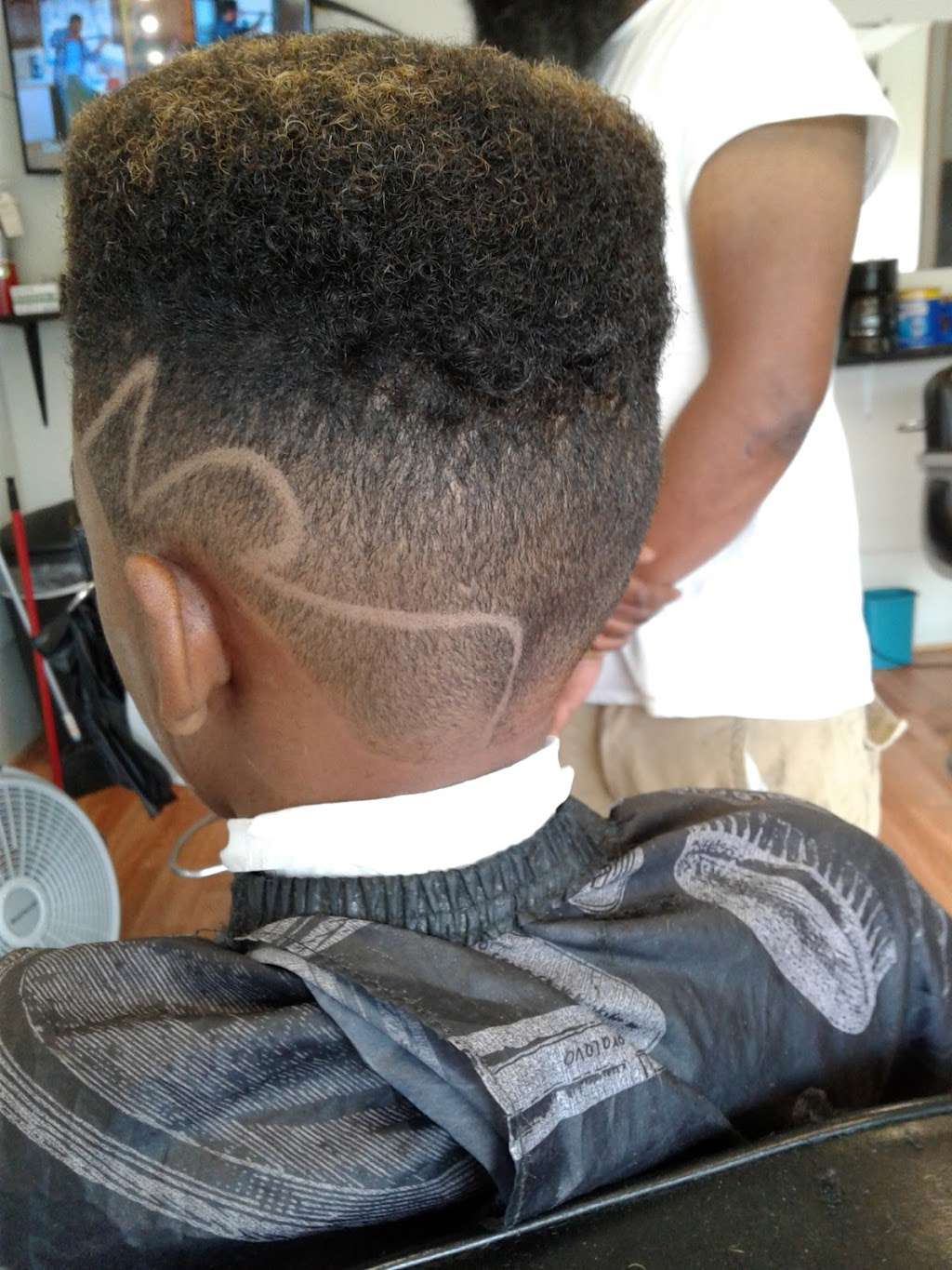 J-Nice Barbershop | 5743 Baltimore Ave, Philadelphia, PA 19143, USA | Phone: (267) 702-8327