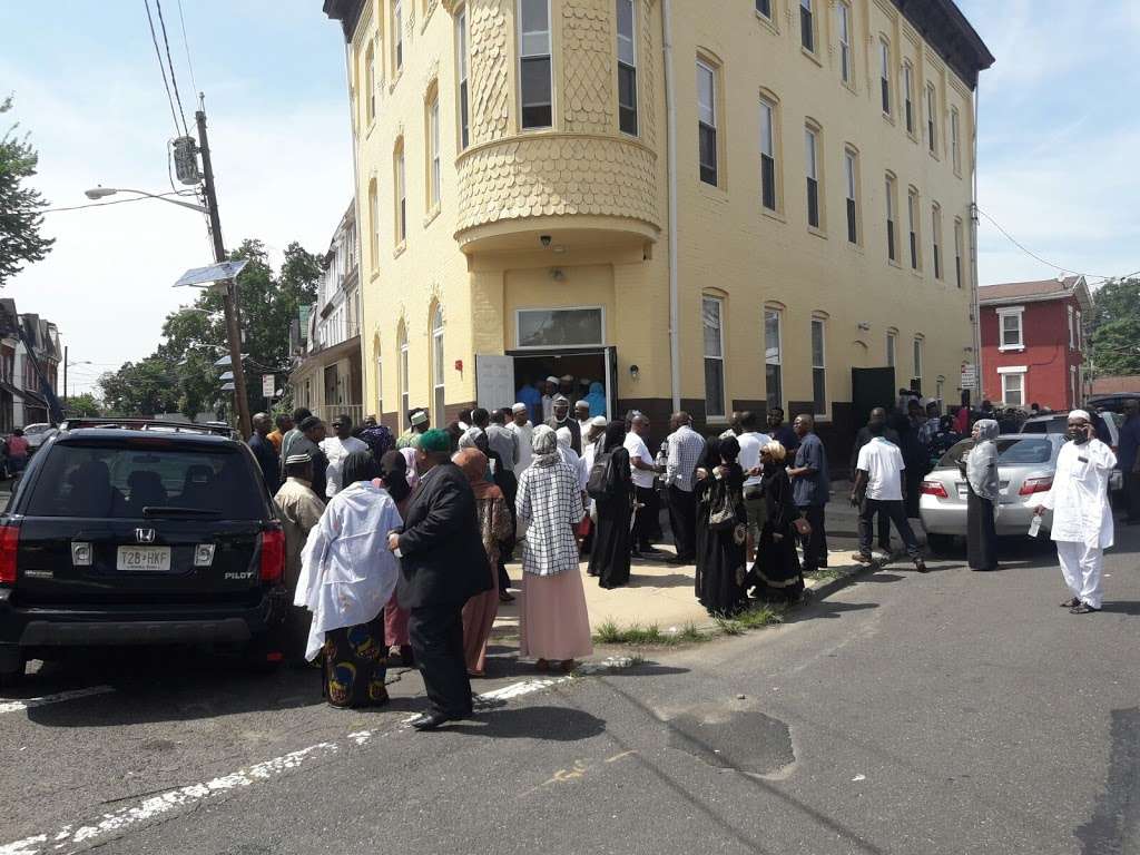 Istijabah Masjid Trenton, NJ Montgomery Place, Trenton, NJ | 4 Montgomery Pl, Trenton, NJ 08618, USA