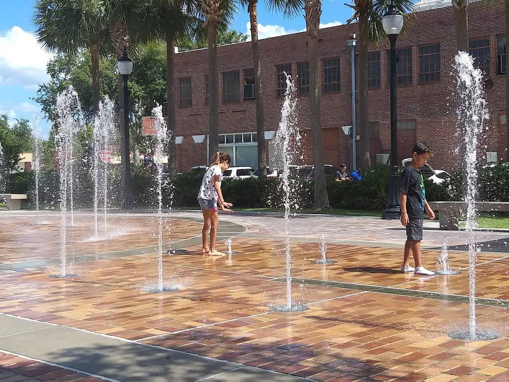 Winter Garden Interactive Fountain & Splashpad | 119 S Lakeview Ave, Winter Garden, FL 34787 | Phone: (407) 656-4155