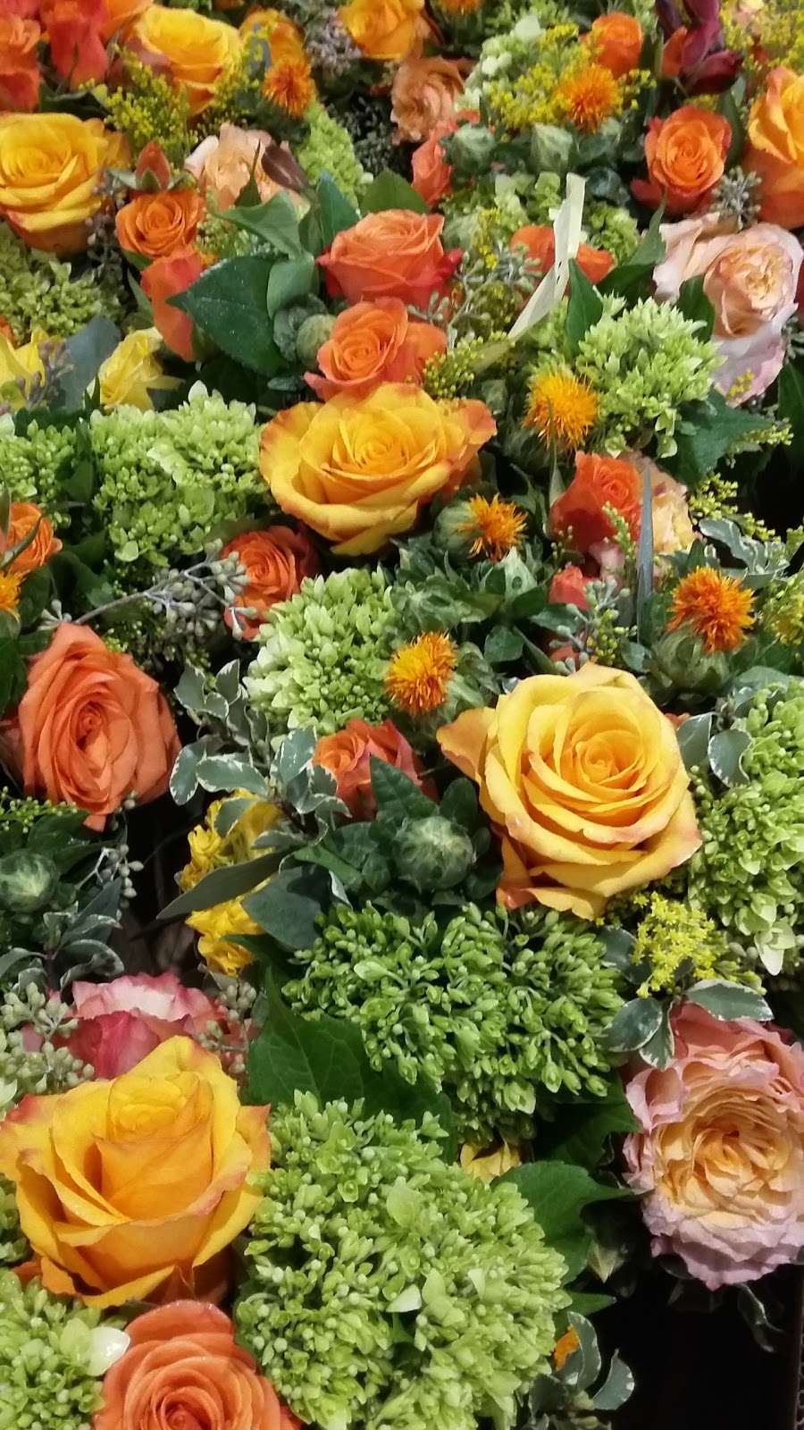 Joans Flower Shop | 22601 Lassen St, Chatsworth, CA 91311, USA | Phone: (855) 562-6757