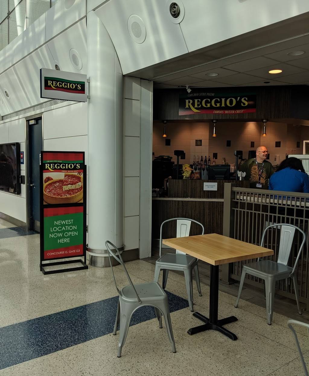 Reggio’s | OHare International Airport (ORD), Terminal 3, Concourse G Gate G8, Chicago, IL 60666, USA | Phone: (773) 974-2002