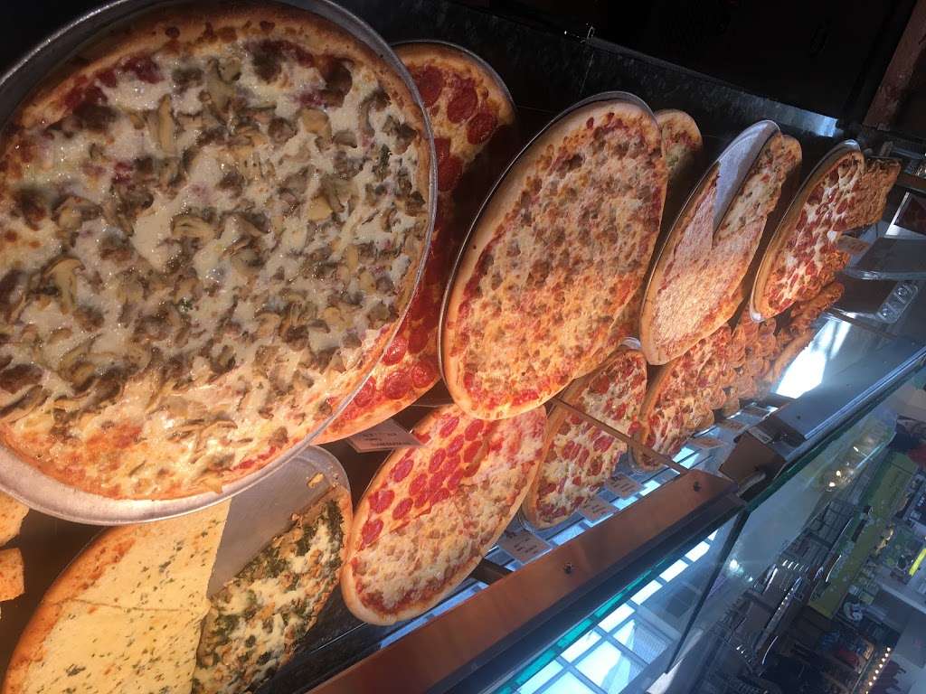 Sbarro | 13783 W Tollway Oasis Srv Rd, Lake Forest, IL 60045, USA | Phone: (847) 735-9900